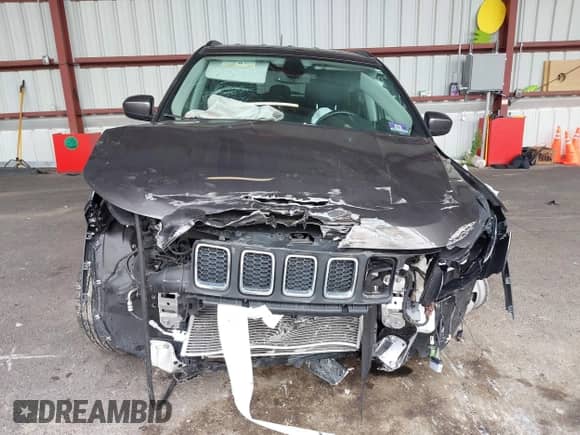 2019 Jeep Compass Latitude с VIN 3C4NJDBB2KT792361, выставлен на аукционе IAAI как лот 42898036 с пробегом Не указан миль и . История ставок и продаж доступна на DreamBid. Изображение 11.