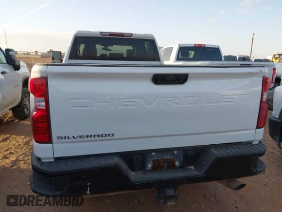2021 Chevrolet Silverado 2500HD Work Truck z VIN 1GC1YLE77MF134804, wystawiony jako IAAI lot #41492755 z przebiegiem 82 427 mil mil oraz . Historia ofert i sprzedaży dostępna na DreamBid. Obrazek 16.
