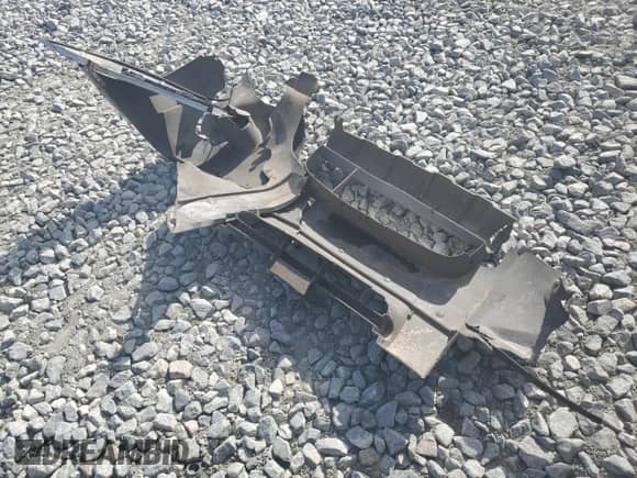 2004 Nissan Frontier XE с VIN 1N6DD26T64C406806, выставлен на аукционе Copart как лот 57427465 с пробегом 217 358 миль миль и На запчасти • Non repairable. История ставок и продаж доступна на DreamBid. Изображение 12.