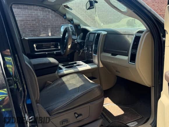 2012 Dodge RAM с VIN 3C63D3FL8CG116543, выставлен на аукционе Copart как лот 58754755 с пробегом Не указан миль и Чистый • Clean title. История ставок и продаж доступна на DreamBid. Изображение 5.