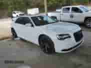 2022 Chrysler 300 S with VIN 2C3CCABG1NH135189, listed as a Copart auction lot 85926815 with 109,853 mi miles and Clean title. Bid and sale history available at DreamBid. Image 4.