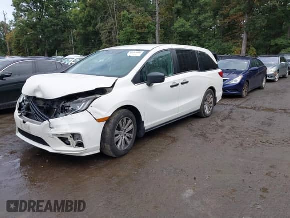 2019 Honda Odyssey LX с VIN 5FNRL6H28KB094401, выставлен на аукционе IAAI как лот 43204006 с пробегом 235 986 миль миль и . История ставок и продаж доступна на DreamBid. Изображение 18.