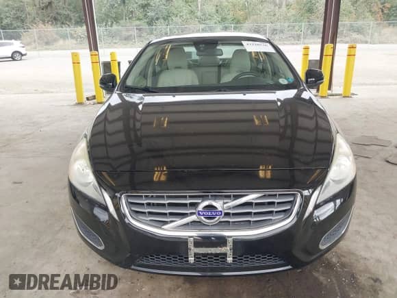 2012 Volvo S60 T5 с VIN YV1622FS8C2031282, выставлен на аукционе IAAI как лот 43220536 с пробегом 127 592 миль миль и . История ставок и продаж доступна на DreamBid. Изображение 12.