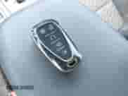 2018 Chevrolet Equinox LT с VIN 2GNAXJEV6J6115387, выставлен на аукционе IAAI как лот 43133888 с пробегом 116 693 миль миль и . История ставок и продаж доступна на DreamBid. Изображение 11.