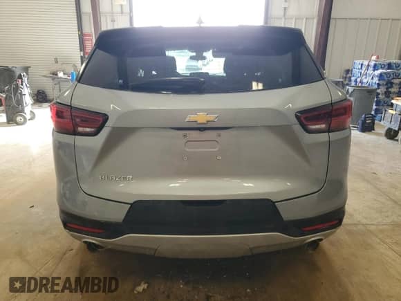 2023 Chevrolet Blazer LT z VIN 3GNKBCR41PS178147, wystawiony jako Copart lot #89576315 z przebiegiem 56 244 mil mil oraz Czysty tytuł • Clean title. Historia ofert i sprzedaży dostępna na DreamBid. Obrazek 6.