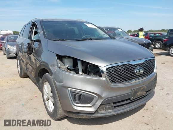 2017 Kia Sorento LX с VIN 5XYPG4A3XHG287038, выставлен на аукционе IAAI как лот 43328484 с пробегом 111 599 миль миль и . История ставок и продаж доступна на DreamBid. Изображение 1.