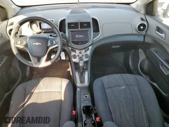 2016 Chevrolet Sonic LT с VIN 1G1JC6SH3G4114507, выставлен на аукционе Copart как лот 80344065 с пробегом 85 292 миль миль и Чистый • Clean title. История ставок и продаж доступна на DreamBid. Изображение 8.