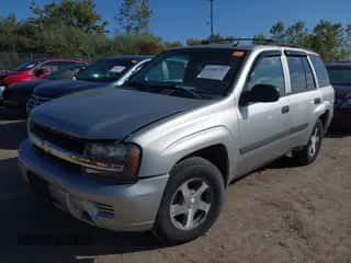2005 Chevrolet TrailBlazer LT с VIN 1GNDT13S852324005, выставлен на аукционе IAAI как лот 43286785 с пробегом 163 166 миль миль и . История ставок и продаж доступна на DreamBid. Изображение 2.