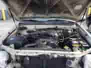 2002 Toyota Tundra z VIN 5TBJN32112S221774, wystawiony jako Copart lot #68450155 z przebiegiem 490 065 mil mil oraz Szkoda całkowita • Salvage title. Historia ofert i sprzedaży dostępna na DreamBid. Obrazek 11.