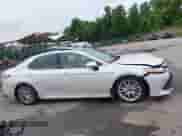 2019 Toyota Camry SE z VIN 4T1B11HK5KU720581, wystawiony jako IAAI lot #42300818 z przebiegiem 136 779 mil mil oraz . Historia ofert i sprzedaży dostępna na DreamBid. Obrazek 13.