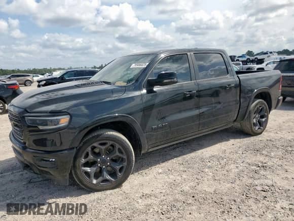 2023 Ram 1500 Limited z VIN 1C6SRFHT8PN617036, wystawiony jako Copart lot #70986025 z przebiegiem 32 487 mil mil oraz Czysty tytuł • Clean title. Historia ofert i sprzedaży dostępna na DreamBid. Obrazek 1.