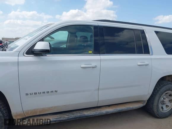 2018 Chevrolet Suburban Commercial with VIN 1GNSKKEC2JR362093, listed as a IAAI auction lot 42017185 with 156,269 mi miles and . Bid and sale history available at DreamBid. Image 14.