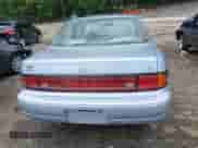 1994 Toyota Camry LE z VIN 4T1SK12E4RU439415, wystawiony jako IAAI lot #42246497 z przebiegiem 82 524 mil mil oraz . Historia ofert i sprzedaży dostępna na DreamBid. Obrazek 16.