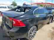 2015 Volvo S60 T5 Drive-E Premier with VIN YV140MFB3F2299721, listed as a IAAI auction lot 42013732 with 82,407 mi miles and . Bid and sale history available at DreamBid. Image 4.