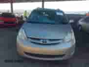 2006 Toyota Sienna XLE Limited z VIN 5TDZA22C46S539492, wystawiony jako IAAI lot #43460311 z przebiegiem 134 712 mil mil oraz . Historia ofert i sprzedaży dostępna na DreamBid. Obrazek 12.