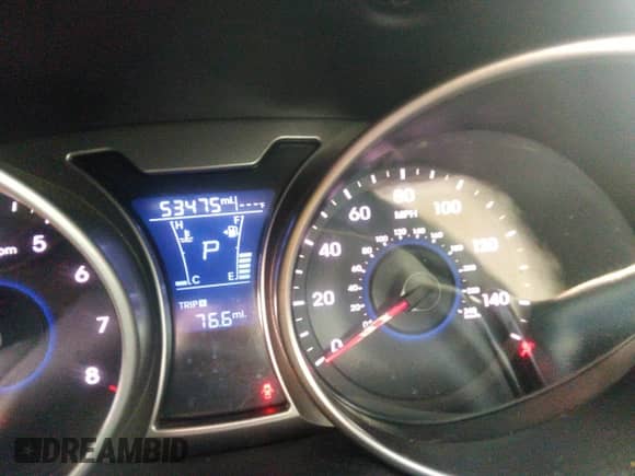 2017 Hyundai Veloster z VIN KMHTC6AD9HU323326, wystawiony jako IAAI lot #43316568 z przebiegiem 53 475 mil mil oraz . Historia ofert i sprzedaży dostępna na DreamBid. Obrazek 7.