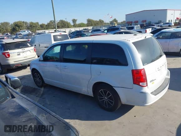 2018 Dodge Grand Caravan SE with VIN 2C4RDGBGXJR152910, listed as a IAAI auction lot 43406932 with 204,400 mi miles and . Bid and sale history available at DreamBid. Image 14.