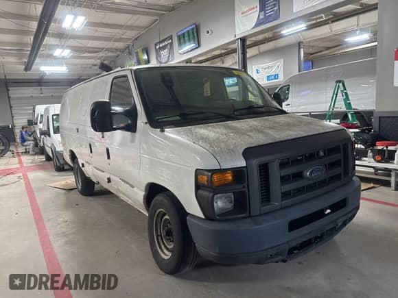 2013 Ford Econoline Cargo Commercial z VIN 1FTNS1EW0DDA17592, wystawiony jako IAAI lot #43589759 z przebiegiem 93 410 mil mil oraz . Historia ofert i sprzedaży dostępna na DreamBid. Obrazek 26.