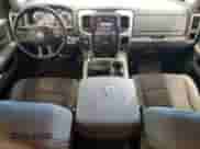 2018 Ram 1500 Big Horn z VIN 1C6RR7GTXJS244208, wystawiony jako Copart lot #62709965 z przebiegiem 107 897 mil mil oraz Szkoda całkowita • Salvage title. Historia ofert i sprzedaży dostępna na DreamBid. Obrazek 8.