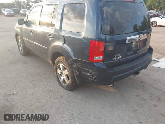 2010 Honda Pilot EX with VIN 5FNYF4H47AB026954, listed as a IAAI auction lot 43259130 with 148,709 mi miles and . Bid and sale history available at DreamBid. Image 6.