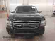 2010 Chevrolet Tahoe LTZ with VIN 1GNUKCE01AR179983, listed as a IAAI auction lot 42459947 with 181,127 mi miles and . Bid and sale history available at DreamBid. Image 13.