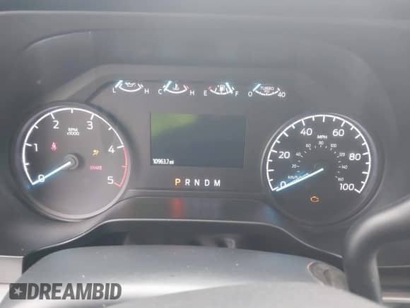 2025 Ford F-250 XLT z VIN 1FT7W2BT5SEC53482, wystawiony jako IAAI lot #43495681 z przebiegiem 10 963 mil mil oraz . Historia ofert i sprzedaży dostępna na DreamBid. Obrazek 7.