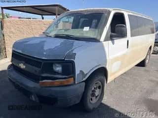 2010 Chevrolet Express Passenger LS с VIN 1GA2GZDG2A1124419, выставлен на аукционе IAAI как лот 43209687 с пробегом 203 029 миль миль и . История ставок и продаж доступна на DreamBid. Изображение 1.