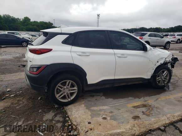 2022 Hyundai Kona SE с VIN KM8K2CAB2NU927579, выставлен на аукционе Copart как лот 58473775 с пробегом 21 899 миль миль и Списание • Salvage title. История ставок и продаж доступна на DreamBid. Изображение 3.