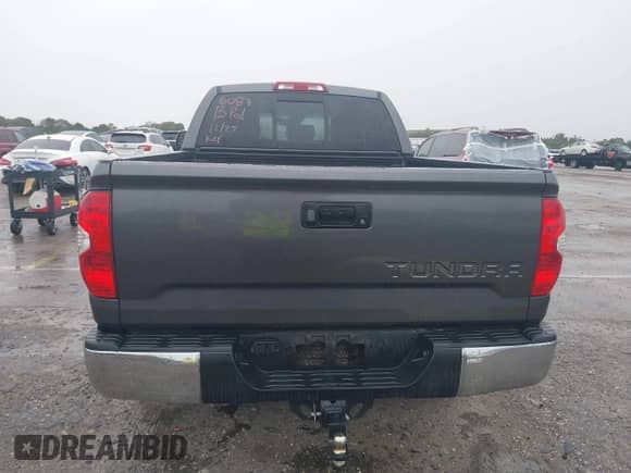 2019 Toyota Tundra SR с VIN 5TFRY5F16KX246087, выставлен на аукционе IAAI как лот 41650708 с пробегом 99 187 миль миль и . История ставок и продаж доступна на DreamBid. Изображение 16.