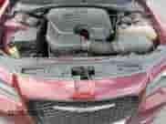 2019 Chrysler 300 S с VIN 2C3CCABG2KH633994, выставлен на аукционе Copart как лот 69229435 с пробегом 144 674 миль миль и Списание • Salvage title. История ставок и продаж доступна на DreamBid. Изображение 11.