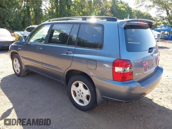 2005 Toyota Highlander with VIN JTEEP21A350096665, listed as a IAAI auction lot 43200335 with 307,967 mi miles and . Bid and sale history available at DreamBid. Image 3.