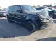 2020 Land Rover Range Rover Sport SE z VIN SALWG2SU5LA734268, wystawiony jako IAAI lot #41420161 z przebiegiem 59 563 mil mil oraz . Historia ofert i sprzedaży dostępna na DreamBid. Obrazek 1.