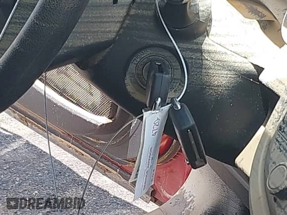 2020 Toyota Camry LE z VIN 4T1C11AKXLU910439, wystawiony jako IAAI lot #42723450 z przebiegiem Nie podano mil oraz . Historia ofert i sprzedaży dostępna na DreamBid. Obrazek 11.