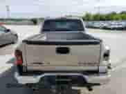 2005 GMC Sierra 1500 SLE с VIN 1GTEC19T05Z127284, выставлен на аукционе Copart как лот 55974775 с пробегом 179 744 миль миль и На запчасти • Non repairable. История ставок и продаж доступна на DreamBid. Изображение 6.