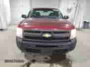 2013 Chevrolet Silverado 1500 Work Truck z VIN 1GCRKPEA4DZ397418, wystawiony jako Copart lot #82654955 z przebiegiem 103 318 mil mil oraz Czysty tytuł • Clean title. Historia ofert i sprzedaży dostępna na DreamBid. Obrazek 5.