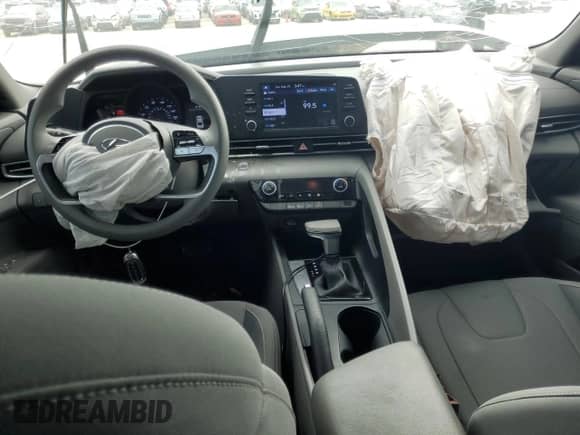2022 Hyundai Elantra SEL с VIN 5NPLM4AG4NH059549, выставлен на аукционе Copart как лот 83850985 с пробегом 27 866 миль миль и На запчасти • Non repairable. История ставок и продаж доступна на DreamBid. Изображение 8.