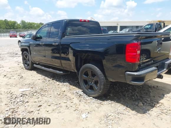 2017 Chevrolet Silverado 1500 Custom с VIN 1GCRCPEC7HZ377121, выставлен на аукционе IAAI как лот 42767022 с пробегом 156 857 миль миль и . История ставок и продаж доступна на DreamBid. Изображение 3.