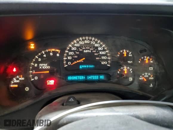 2005 Chevrolet Silverado 2500HD z VIN 1GCHK24G05E325497, wystawiony jako Copart lot #75963434 z przebiegiem 147 222 mil mil oraz Szkoda całkowita • Salvage title. Historia ofert i sprzedaży dostępna na DreamBid. Obrazek 9.