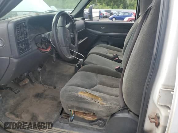 2003 Chevrolet Silverado 2500HD LS с VIN 1GCHK23U93F166543, выставлен на аукционе Copart как лот 69446585 с пробегом 208 698 миль миль и Чистый • Clean title. История ставок и продаж доступна на DreamBid. Изображение 7.