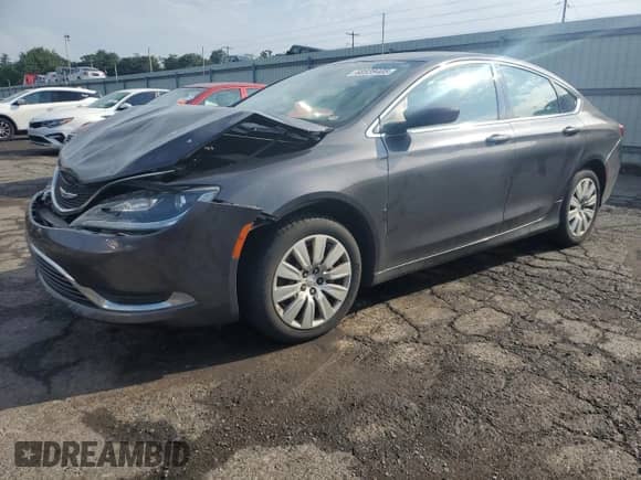 2016 Chrysler 200 LX z VIN 1C3CCCFB2GN171493, wystawiony jako Copart lot #68939405 z przebiegiem 229 568 mil mil oraz Szkoda całkowita • Salvage title. Historia ofert i sprzedaży dostępna na DreamBid. Obrazek 1.