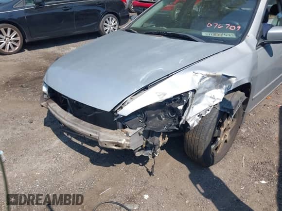 2005 Honda Accord EX-L с VIN 1HGCM66805A076709, выставлен на аукционе IAAI как лот 43239120 с пробегом Не указан миль и . История ставок и продаж доступна на DreamBid. Изображение 12.