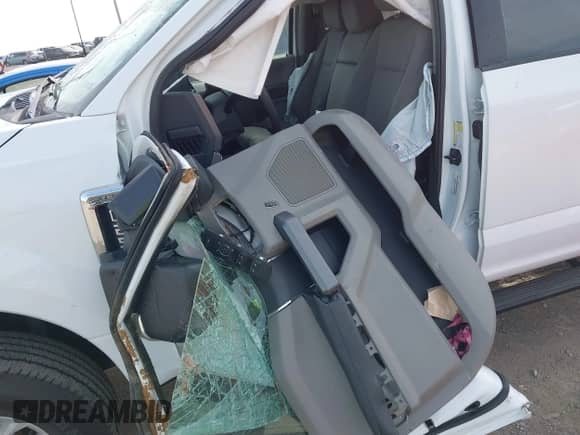 2022 Ford F-250 XL with VIN 1FT7W2BT3NEF14970, listed as a IAAI auction lot 43517087 with 34,043 mi miles and . Bid and sale history available at DreamBid. Image 19.