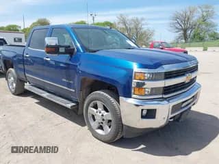 2015 Chevrolet Silverado 2500HD LTZ с VIN 1GC1KWEGXFF546057, выставлен на аукционе IAAI как лот 42183814 с пробегом 183 245 миль миль и . История ставок и продаж доступна на DreamBid. Изображение 1.