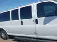 2020 Chevrolet Express Passenger LT с VIN 1GAZGPFG0L1246277, выставлен на аукционе IAAI как лот 41466764 с пробегом 270 954 миль миль и . История ставок и продаж доступна на DreamBid. Изображение 13.