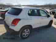 2016 Chevrolet Trax LS z VIN KL7CJKSB9GB661252, wystawiony jako Copart lot #47848355 z przebiegiem 83 631 mil mil oraz Szkoda całkowita • Salvage title. Historia ofert i sprzedaży dostępna na DreamBid. Obrazek 3.