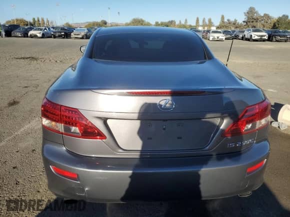 2012 Lexus IS 250 C z VIN JTHFF2C28C2523159, wystawiony jako Copart lot #77195204 z przebiegiem Nie podano mil oraz Szkoda całkowita • Salvage title. Historia ofert i sprzedaży dostępna na DreamBid. Obrazek 6.