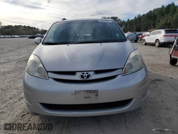 2010 Toyota Sienna XLE с VIN 5TDYK4CC8AS339789, выставлен на аукционе Copart как лот 85838045 с пробегом 178 977 миль миль и Списание • Salvage title. История ставок и продаж доступна на DreamBid. Изображение 5.