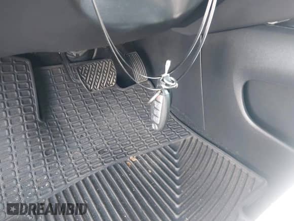 2017 Nissan Pathfinder SV with VIN 5N1DR2MM9HC615605, listed as a IAAI auction lot 42245107 with 112,536 mi miles and . Bid and sale history available at DreamBid. Image 11.