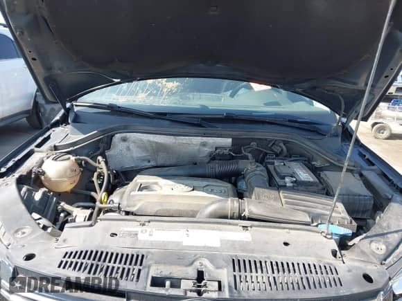 2017 Volkswagen Tiguan Wolfsburg Edition с VIN WVGRV7AX8HK041047, выставлен на аукционе IAAI как лот 42785124 с пробегом 80 587 миль миль и . История ставок и продаж доступна на DreamBid. Изображение 10.