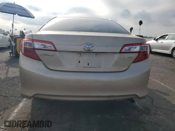 2012 Toyota Camry LE с VIN 4T4BF1FK7CR158078, выставлен на аукционе Copart как лот 81889735 с пробегом 131 201 миль миль и Списание • Salvage title. История ставок и продаж доступна на DreamBid. Изображение 6.